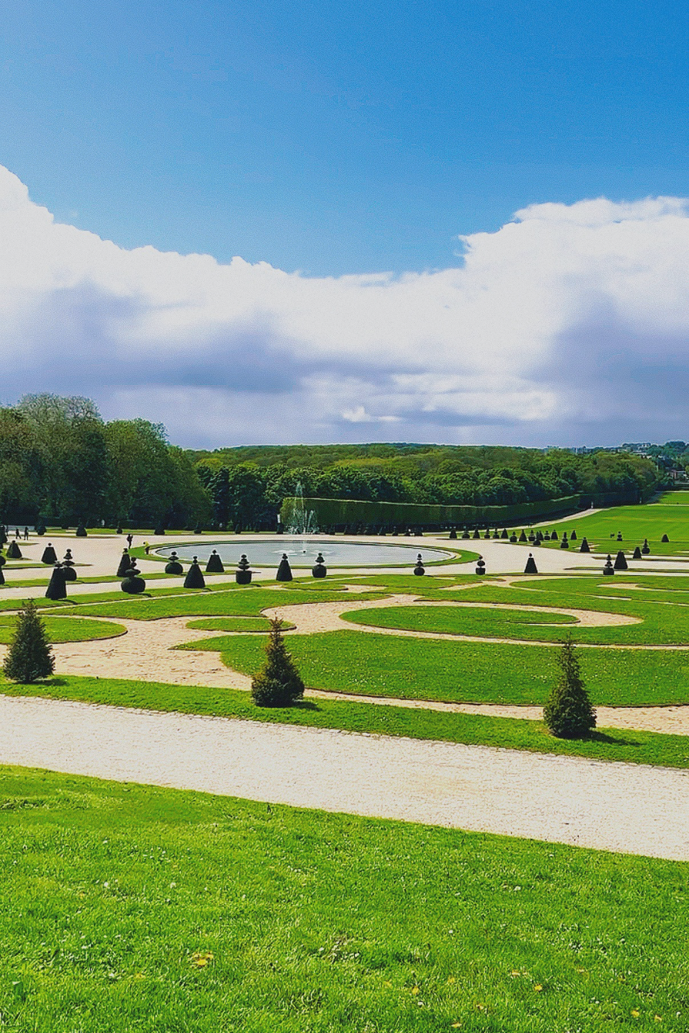 garden landscape Paris parks spring